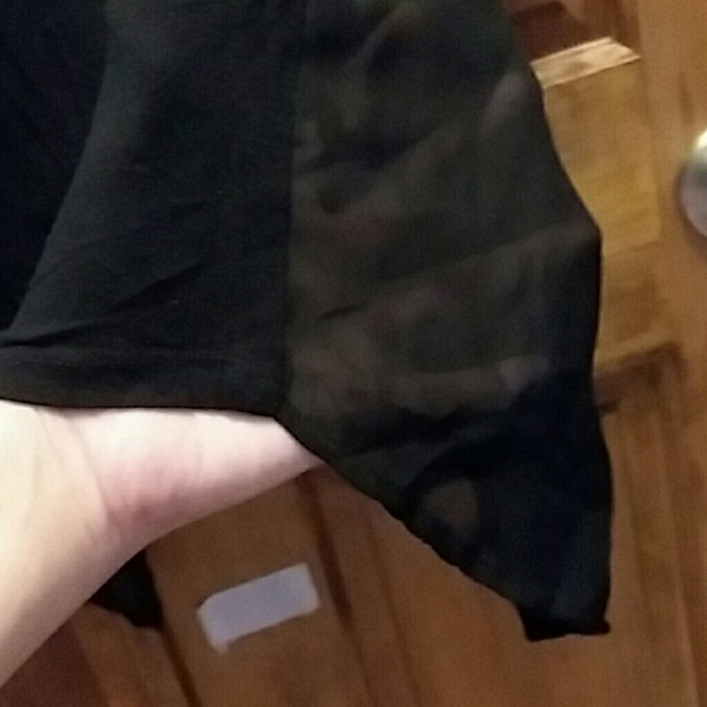 Top - Picture 2 of 5